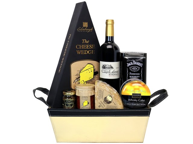 Wine n Food Hamper - Wine Food Hamper Y7 - HR0616A5 Photo